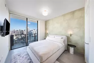 68 SE 6th St, Miami, FL 33131 - Photo 44