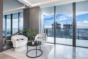 68 SE 6th St, Miami, FL 33131 - Photo 24