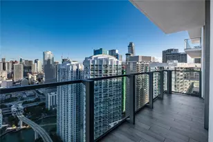 68 SE 6th St, Miami, FL 33131 - Photo 36