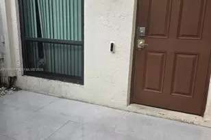 893 SW 120th Way, Davie, FL 33325 - Photo 2