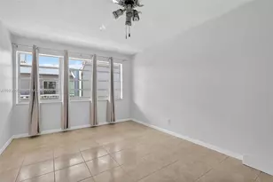 329 SE 3rd St, Hallandale Beach, FL 33009 - Photo 20