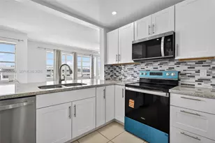 329 SE 3rd St, Hallandale Beach, FL 33009 - Photo 14