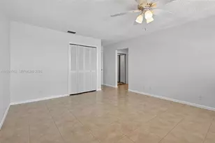 329 SE 3rd St, Hallandale Beach, FL 33009 - Photo 26