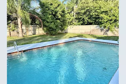 121 NE Prima Vista Blvd #House, Port Saint Lucie, FL 34983 - Photo 2