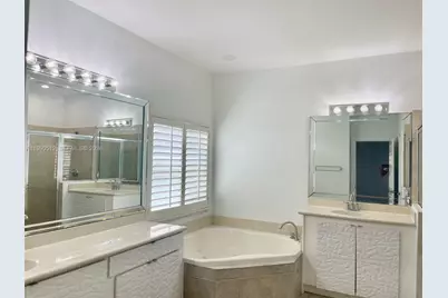 11289 NW 65th Mnr #0, Parkland, FL 33076 - Photo 14