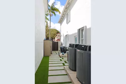 11143 NW 72nd Ter, Doral, FL 33178 - Photo 30