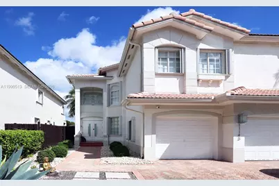 11143 NW 72nd Ter, Doral, FL 33178 - Photo 1