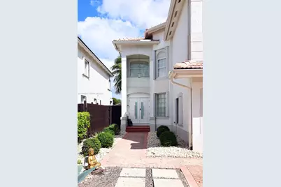 11143 NW 72nd Ter, Doral, FL 33178 - Photo 2