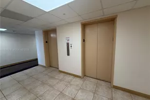 400 Kings Point Dr, Sunny Isles Beach, FL 33160 - Photo 6