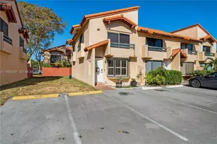 10206 SW 77th Ct, Miami, FL 33156 - Photo 2