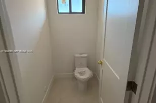 2800 SW 38th Ct, Miami, FL 33134 - Photo 10