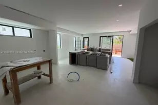 2800 SW 38th Ct, Miami, FL 33134 - Photo 6