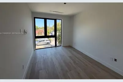 2800 SW 38th Ct, Miami, FL 33134 - Photo 14