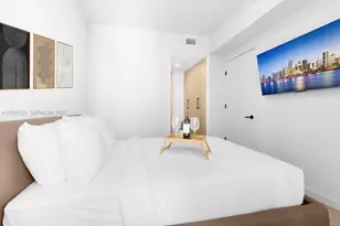 121 NE 5th St, Miami, FL 33132 - Photo 20