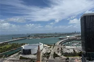 121 NE 5th St, Miami, FL 33132 - Photo 44