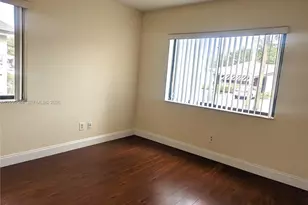 453 Lakeview Dr, Weston, FL 33326 - Photo 18