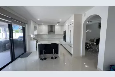 3570 W 92nd Pl #., Hialeah, FL 33018 - Photo 10