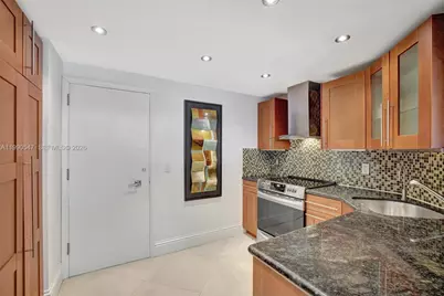 3700 Galt Ocean Dr #303, Fort Lauderdale, FL 33308 - Photo 8