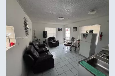 174 E 15th St, Hialeah, FL 33010 - Photo 28
