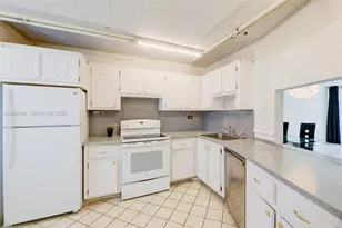 1680 NE 191st St, Miami, FL 33179 - Photo 16