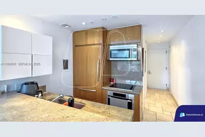 50 S Pointe Dr #504, Miami Beach, FL 33139 - Photo 8