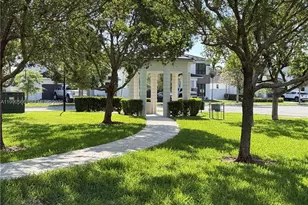 10828 SW 235th St, Miami, FL 33032 - Photo 32