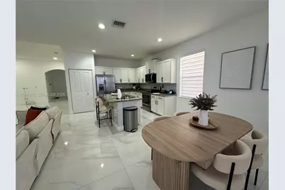 4119 NE 21 Ct, Homestead, FL 33033 - Photo 8