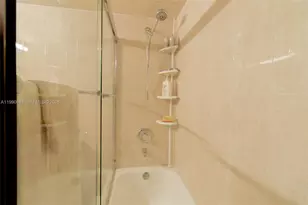 301 174, Sunny Isles Beach, FL 33160 - Photo 38