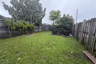 119-121 NW 17th Pl, Miami, FL 33125 - Photo 24