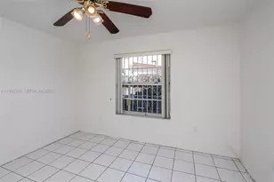 119-121 NW 17th Pl, Miami, FL 33125 - Photo 18