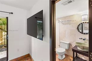 3520 Rockerman Rd, Miami, FL 33133 - Photo 30