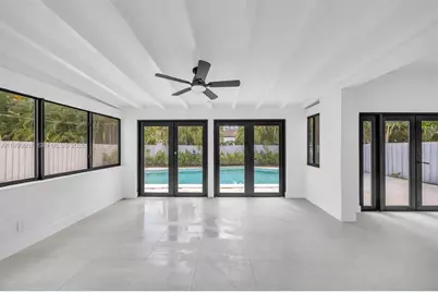 880 NE 72nd Ter, Miami, FL 33138 - Photo 12