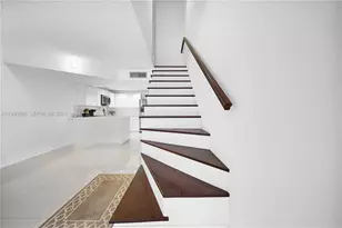 240 W 68th St, Hialeah, FL 33014 - Photo 10