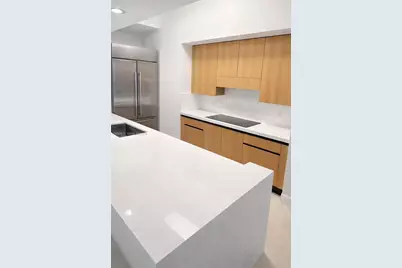 781 Crandon Blvd #106, Key Biscayne, FL 33149 - Photo 2