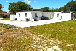 15825 E Bunche Park Dr, Miami Gardens, FL 33054 - Photo 16