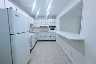 19380 Collins Ave, Sunny Isles Beach, FL 33160 - Photo 2