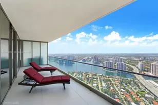 18975 Collins Ave, Sunny Isles Beach, FL 33160 - Photo 2