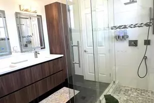 6923 Julia Gardens Dr, Coconut Creek, FL 33073 - Photo 36