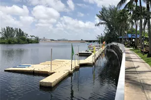 5099 NW 7th St, Miami, FL 33126 - Photo 10