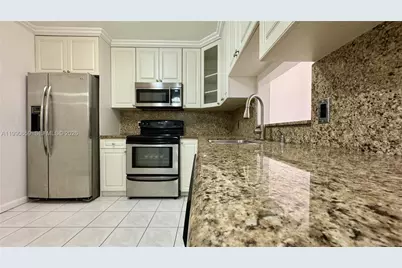 130 S Shore Dr #4B, Miami Beach, FL 33141 - Photo 16
