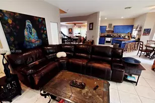 1040 NW 185th Ave, Pembroke Pines, FL 33029 - Photo 20