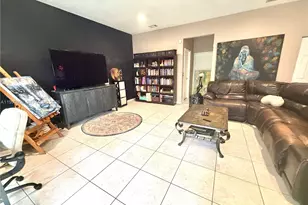 1040 NW 185th Ave, Pembroke Pines, FL 33029 - Photo 22