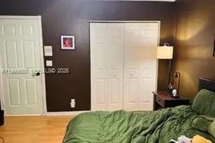 1040 NW 185th Ave, Pembroke Pines, FL 33029 - Photo 24