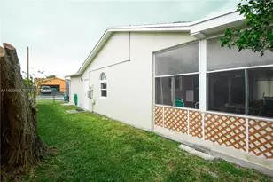 26581 SW 122nd Ct, Homestead, FL 33032 - Photo 12