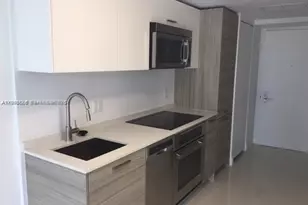 1300 Brickell Bay Dr, Miami, FL 33131 - Photo 8