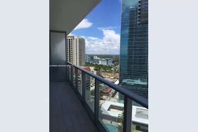 1300 Brickell Bay Dr #2500, Miami, FL 33131 - Photo 6