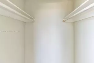 1990 Marseille Dr, Miami Beach, FL 33141 - Photo 34