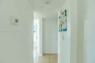 1990 Marseille Dr, Miami Beach, FL 33141 - Photo 20