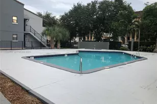 7140 NW 179th St, Hialeah, FL 33015 - Photo 16