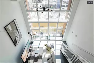 253 NE 2nd St, Miami, FL 33132 - Photo 2